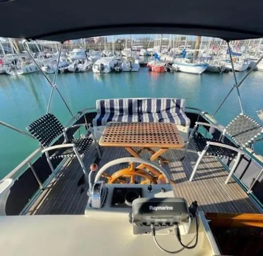 Sejour Insolite- Bateau Hotel- La Rochelle La Rochelle (Charente-Maritime)